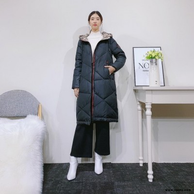 宝莱国际冬装新款中老年羽绒服加厚大码女装外套批发