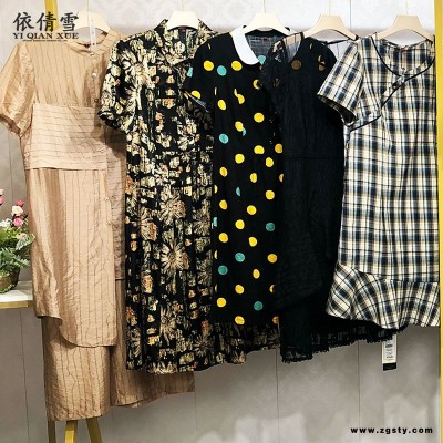 中老年特价女装批发厂家 折扣女装连衣裙新款套装厂家货源